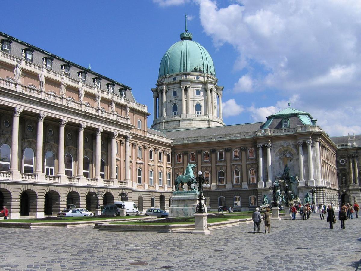 Premium Buda Castle Apartment Budapest Exterior foto